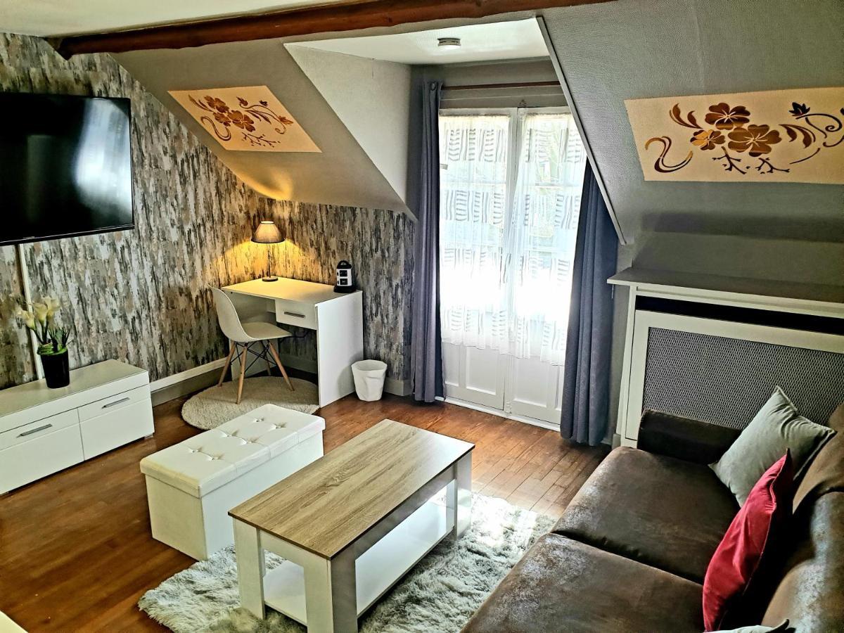 Maison Lalongere Longueville  Buitenkant foto