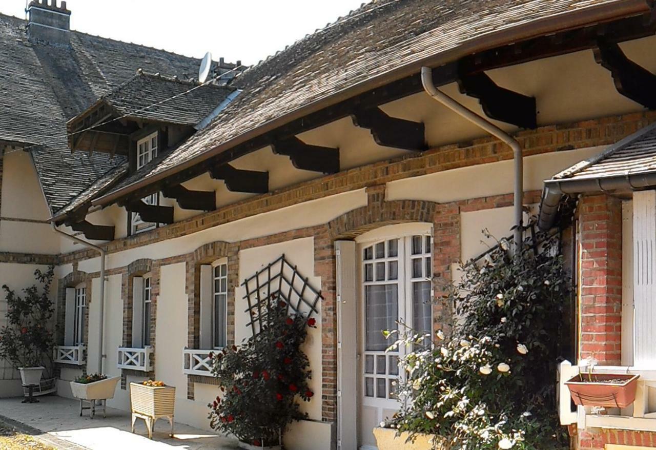 Maison Lalongere Longueville  Buitenkant foto